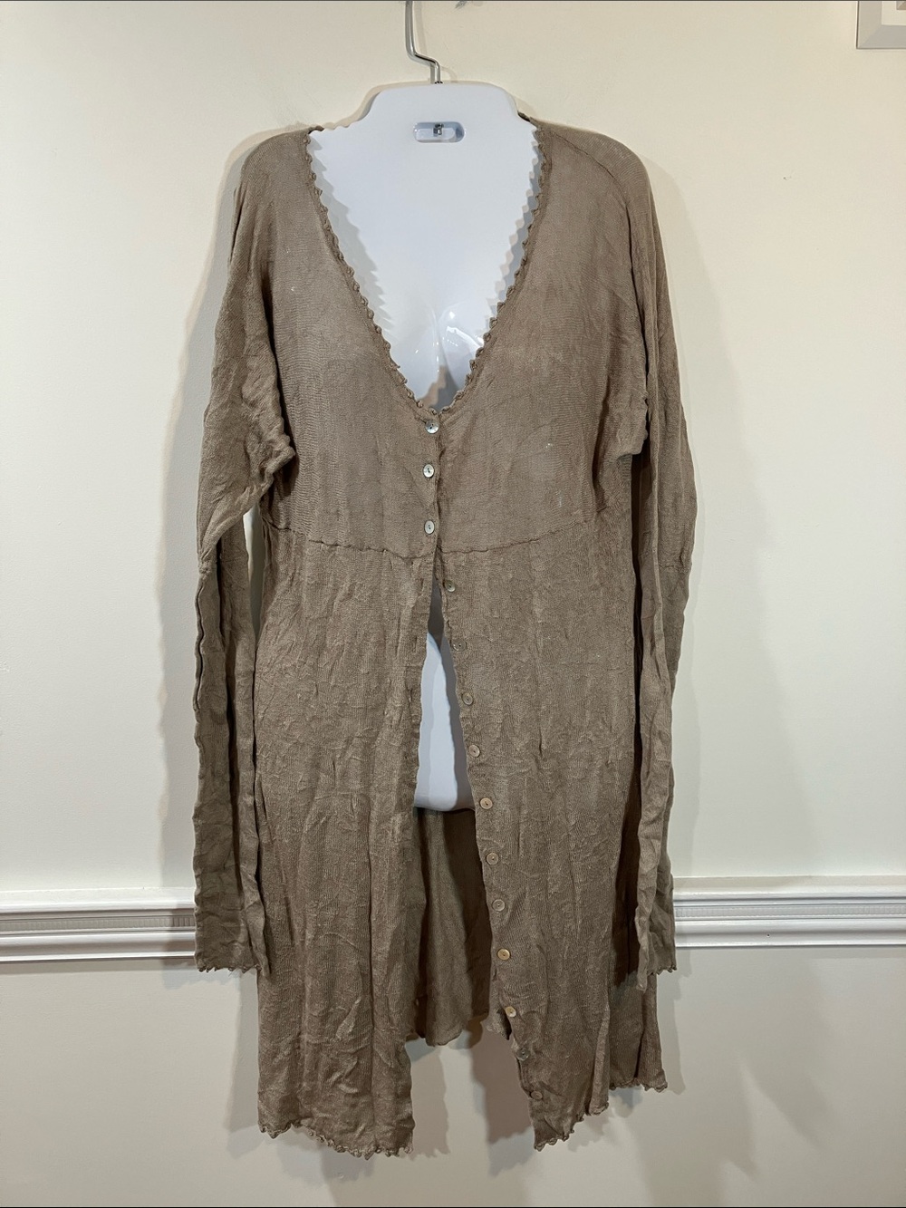Mais il Est Ou Le Soleil Lightweight Taupe Button-Front Long Cardigan - Women L